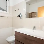 Gms With Sea View Διαμέρισμα Izola