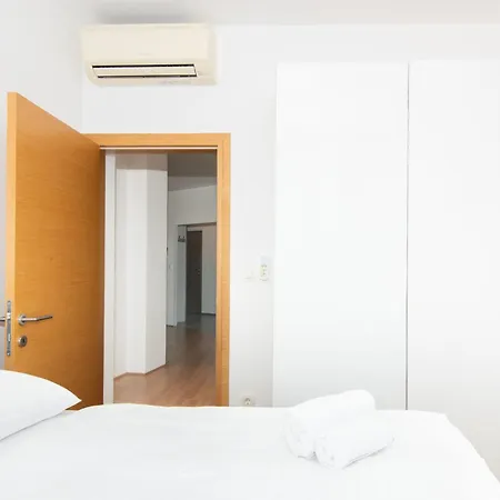 Gms With Sea View Apartma *