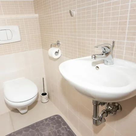 Gms With Sea View Apartma Izola