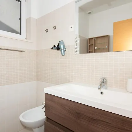 Gms With Sea View Apartment Izola